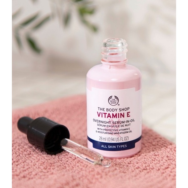 سرم شب ویتامین E بادی شاپ The Body Shop Vitamin E Overnight Serum-In-Oil 30ml