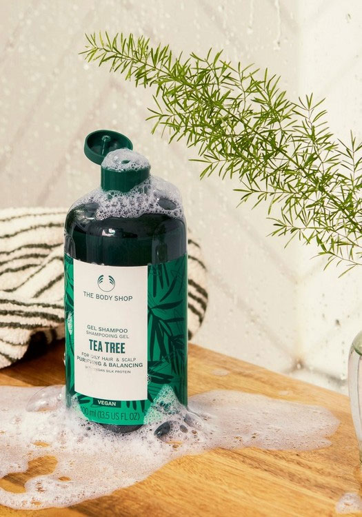 شامپو ژل تصفیه کننده و متعادل کننده درخت چای بادی شاپ The Body Shop Tea Tree Purifying and Balancing Gel Shampoo